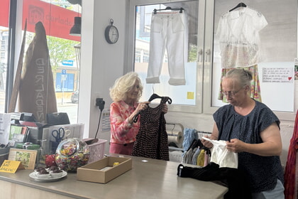 Sozialkaufhaus der Siegerl&auml;nder Frauenhilfe ev. feiert zweiten Geburtstag